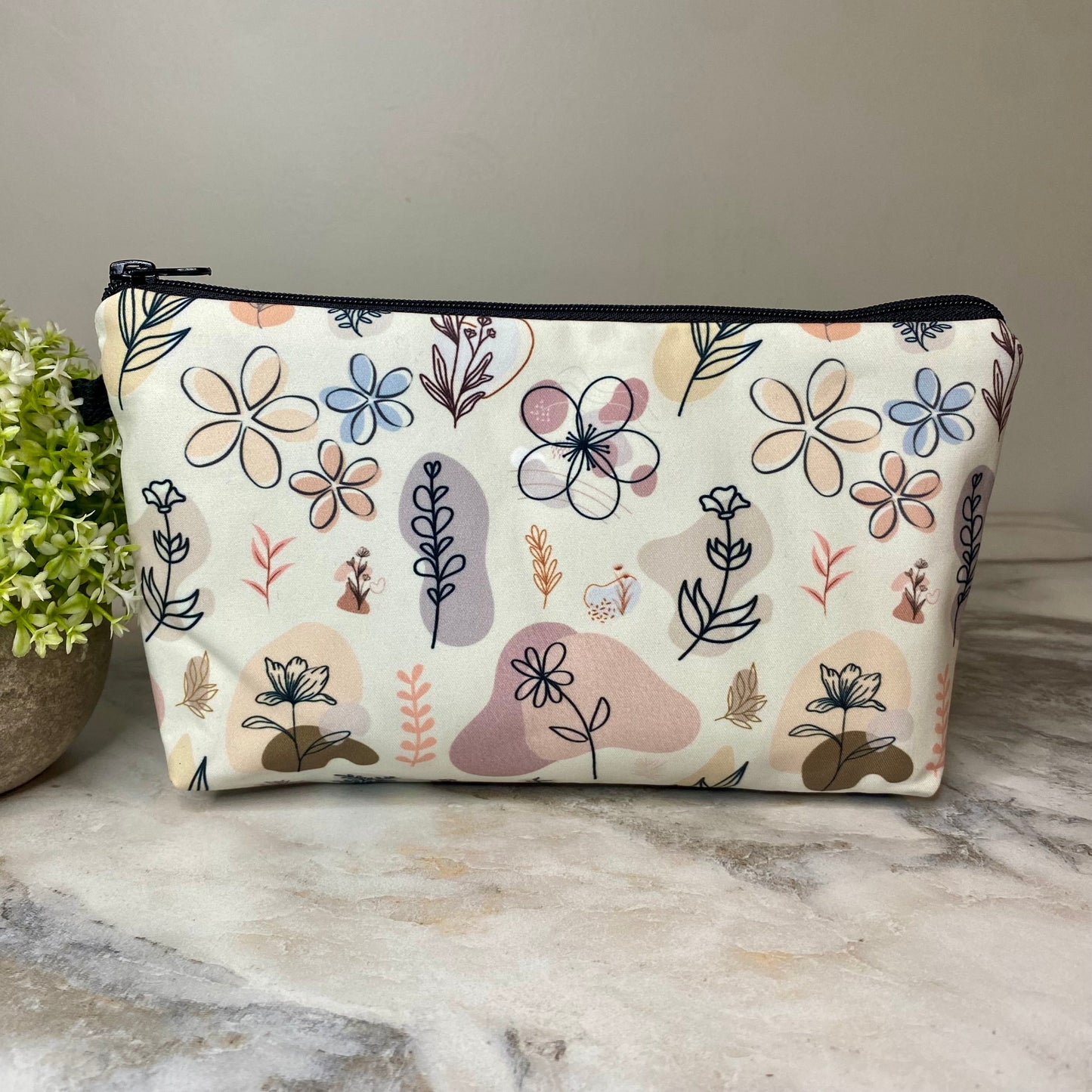 Pouch - Floral Doodles